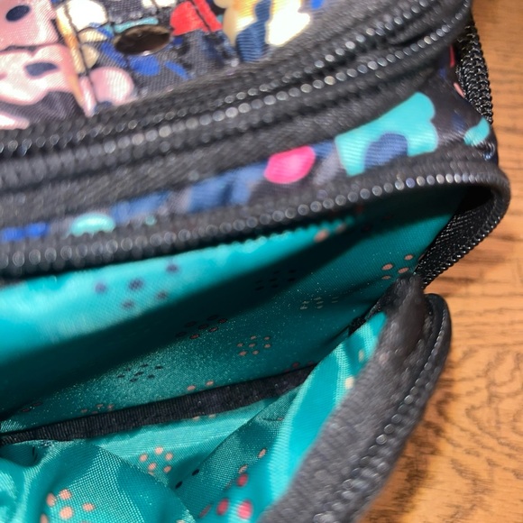 Lug Trolley & Mini Trolley Blue Black Multicolor Floral Cosmetic Bags Lot Of 2 - Picture 16 of 16